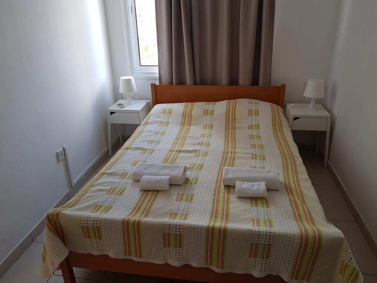Ferienwohnung Valentinos Court Paphos Exterior foto